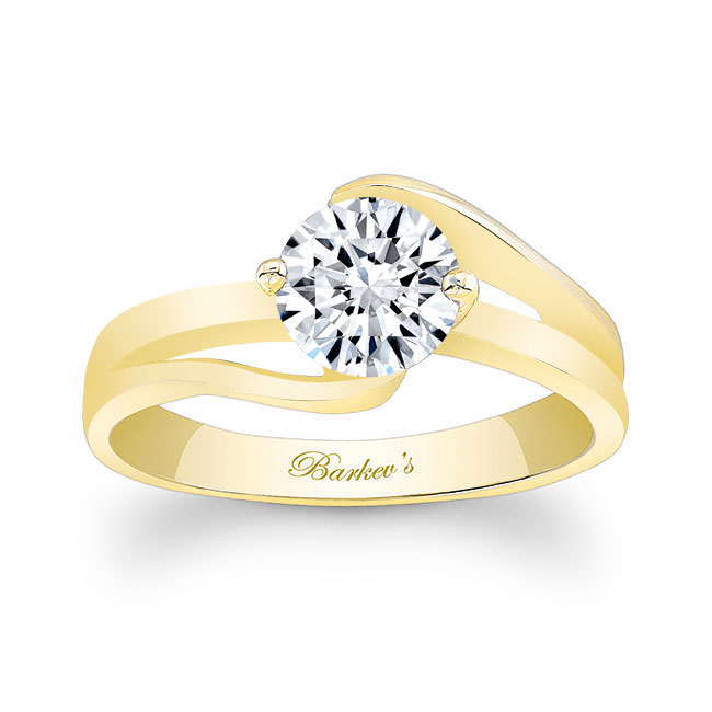  Yellow Gold Split Shank Solitaire Ring Image 1