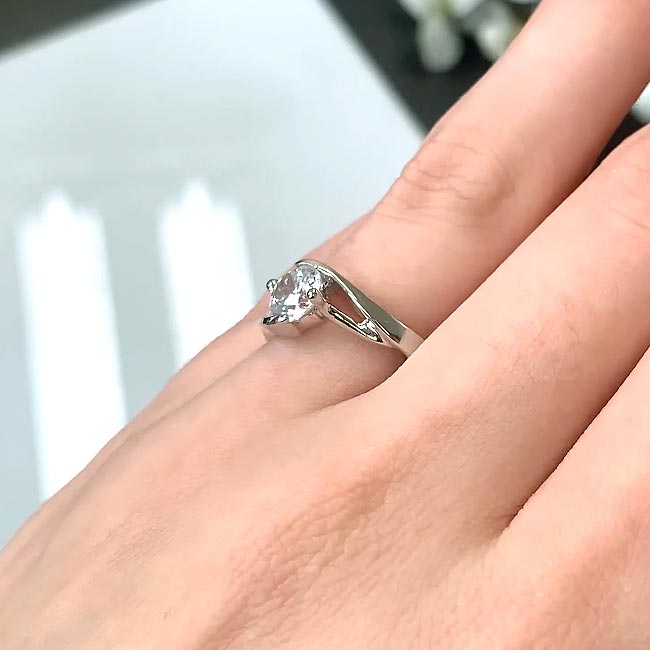 Platinum Split Band Solitaire Lab Grown Diamond Engagement Ring Image 5