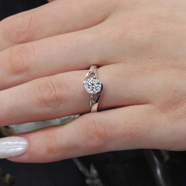 Platinum Split Band Solitaire Lab Grown Diamond Engagement Ring Image 6