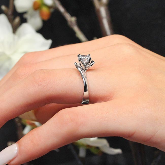 Platinum Split Shank Starnish Engagement Ring Image 4