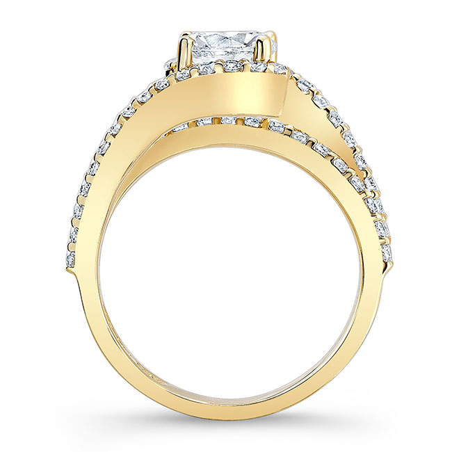 Yellow Gold 1 Carat Diamond Ring Image 2