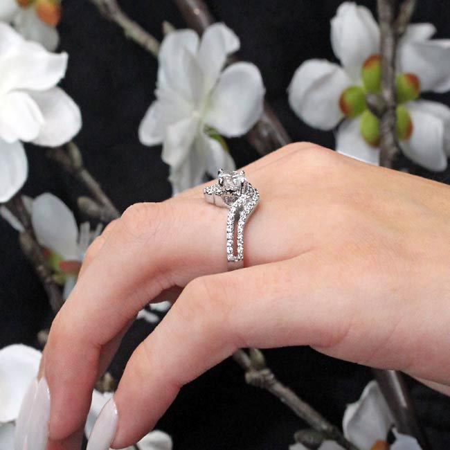 White Gold Swirl Lab Grown Diamond Engagement Ring Image 4