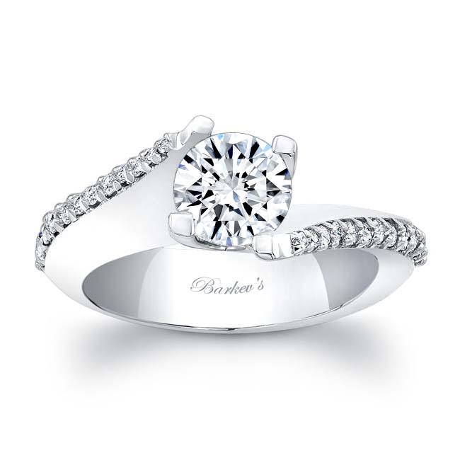 Platinum Classic Round Moissanite Engagement Ring Image 1