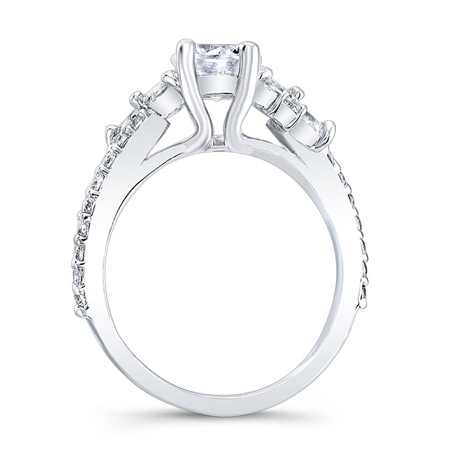  Round Diamond Ring Image 2