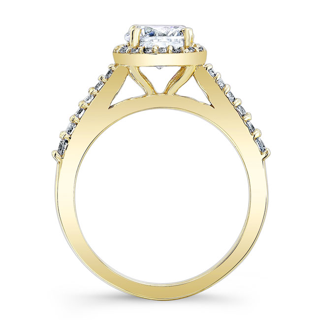 Yellow Gold Round Diamond Halo Ring Image 2
