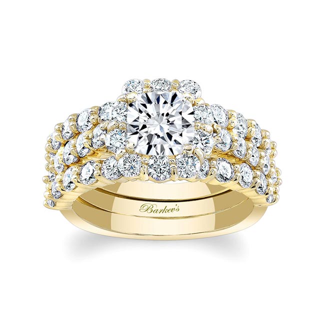 Yellow Gold 1 Carat Diamond Halo Ring Set With 2 Bands