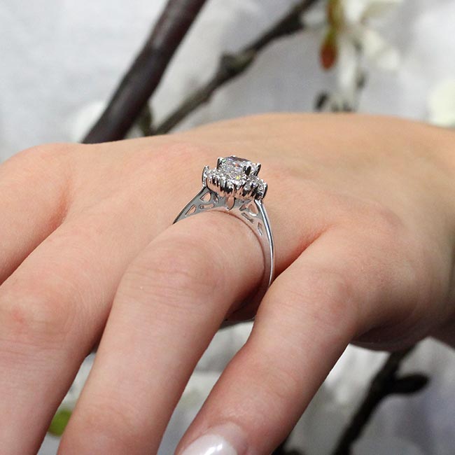  Round Halo Lab Grown Diamond Engagement Ring Image 5