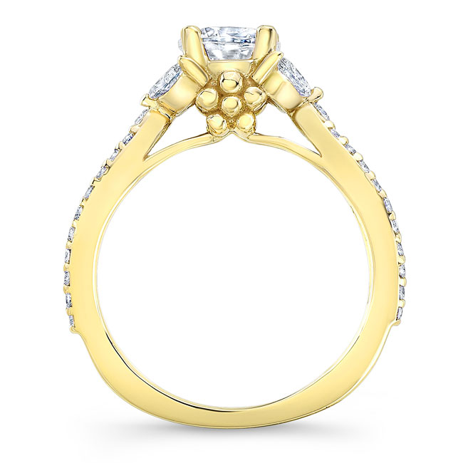  Yellow Gold Diamond Leaf Ring Image 2
