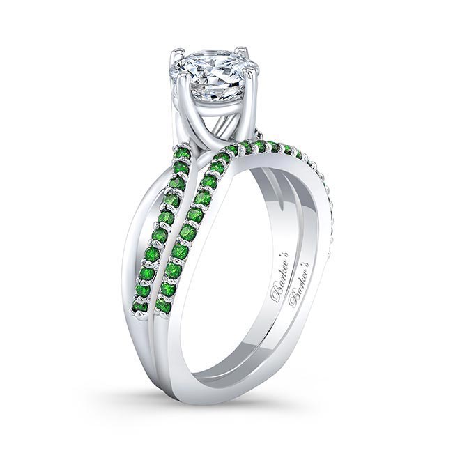 Twisted Emerald Accent Bridal Set Image 2