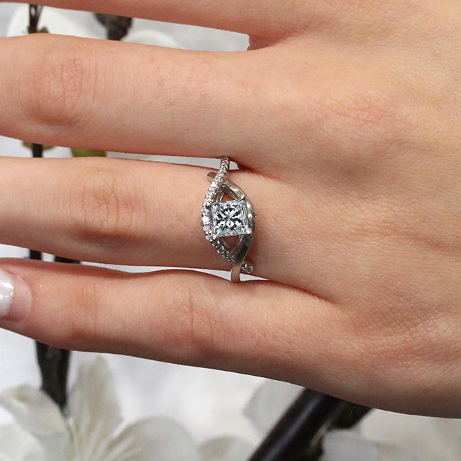  Criss Cross Princess Cut Engagement Ring Image 4