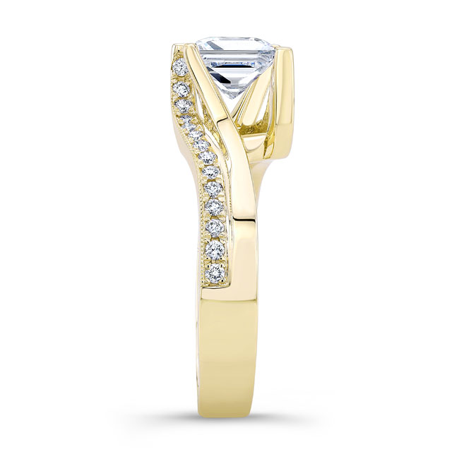 Yellow Gold 1.25 Carat Diamond Ring Image 3