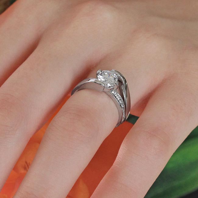 White Gold Interlocking Moissanite Wedding Ring Set Image 6