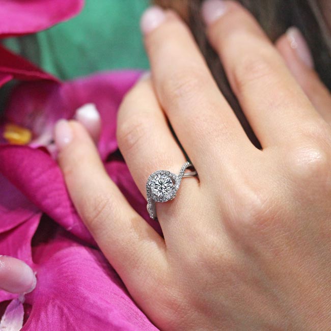  Twisted Halo Lab Grown Diamond Engagement Ring Image 4