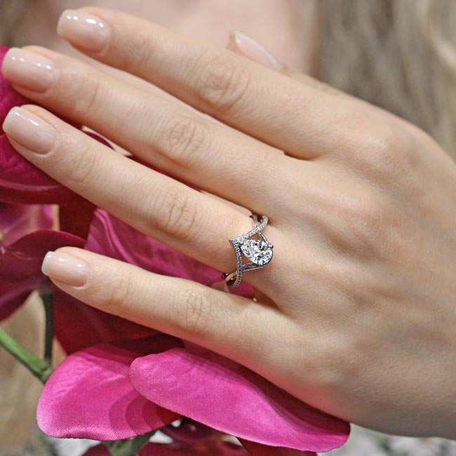  Unique Pear Shaped Engagement Ring Image 4
