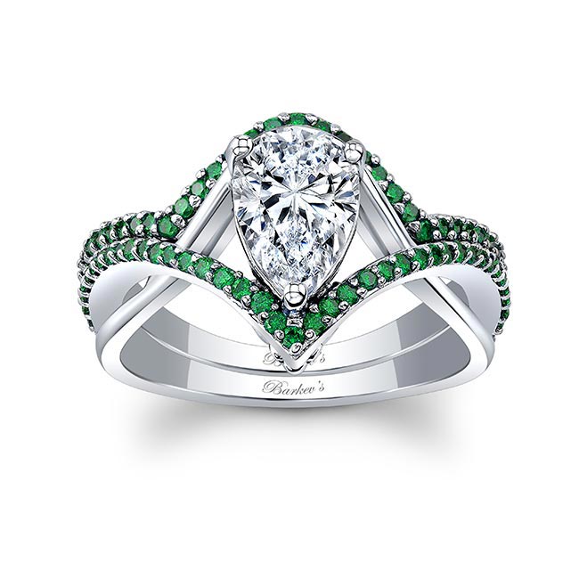Unique Pear Shaped Lab Diamond Wedding Set With Emeralds