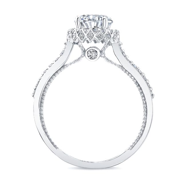  Round Halo Diamond Ring Image 2