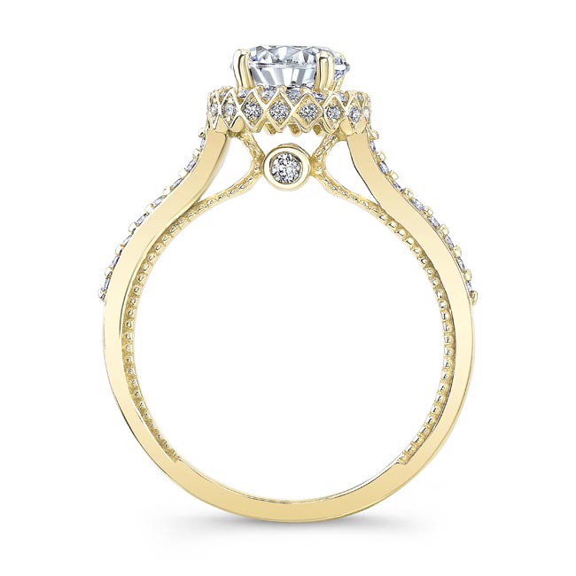 Yellow Gold Round Halo Diamond Ring Image 2