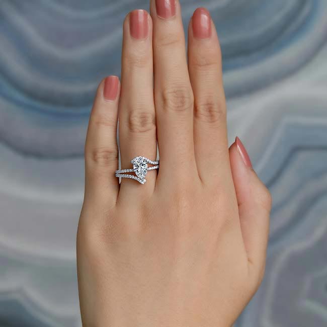  Split Shank Pear Lab Grown Diamond Engagement Ring Image 4
