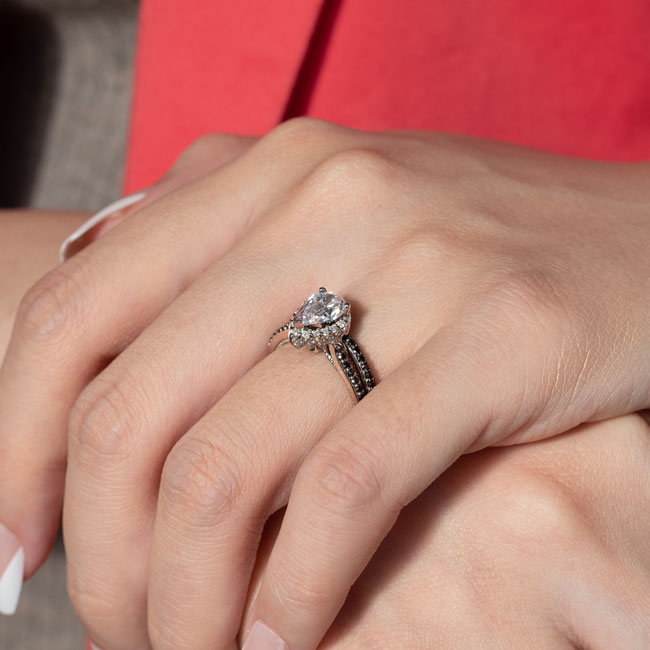  White Gold Eva Pear Shaped Moissanite Black Diamond Accent Halo Ring Set Image 5