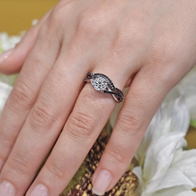  One Carat Lab Grown Diamond Bridal Set With Black Diamonds Image 4