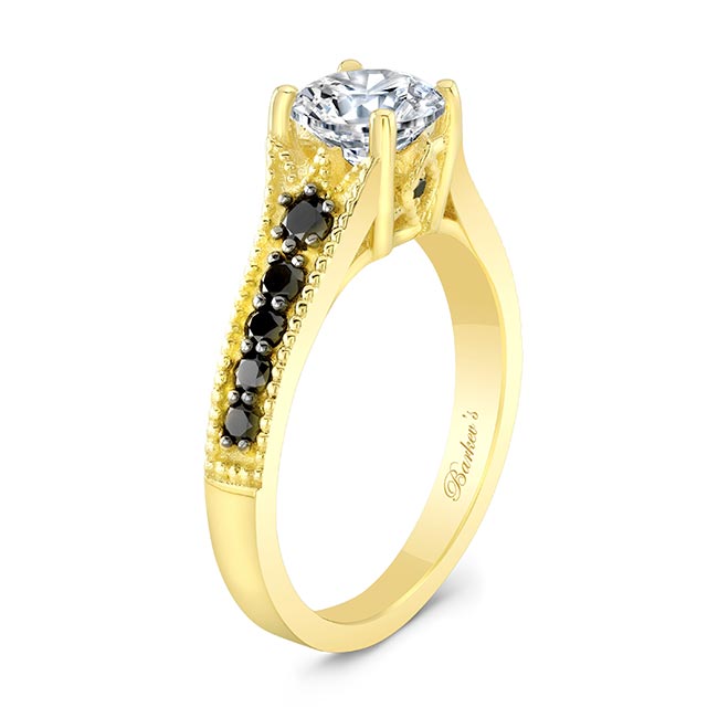 Yellow Gold Vintage Ring With Black Diamonds Image 2