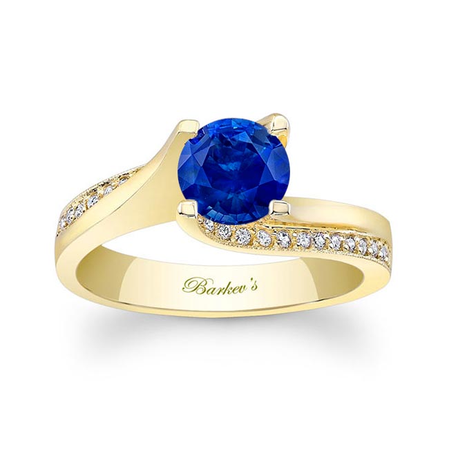 Yellow Gold Round Cut Sapphire Ring