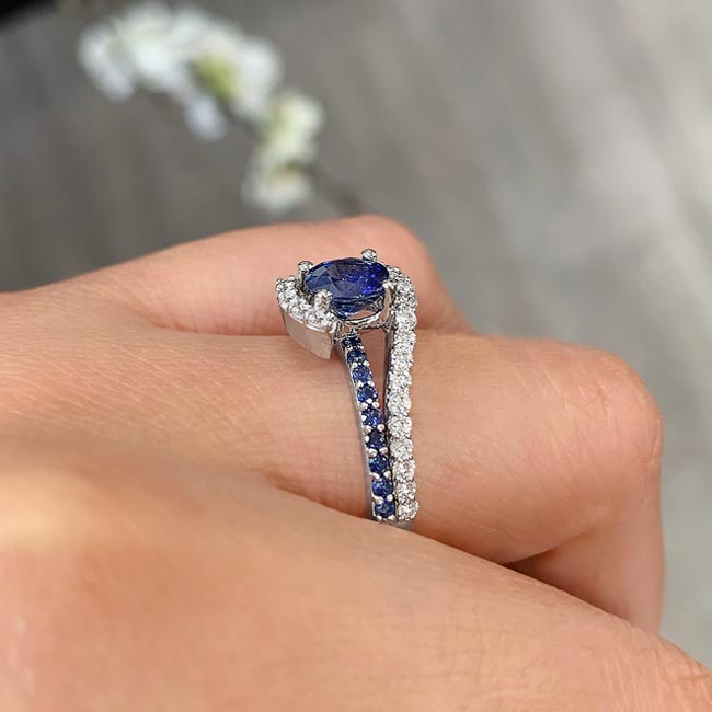 Oval Blue Sapphire Ring, 14K White Gold Halo Ring, Gatsby Style Ring With  Moissanite, Blue Sapphire Ring With Moissanite Halo 6603 - Etsy