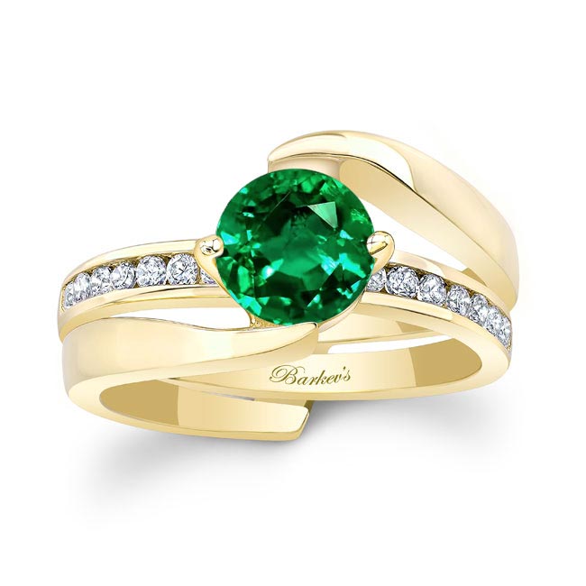 Yellow Gold Interlocking Lab Grown Emerald And Diamond Wedding Ring Set