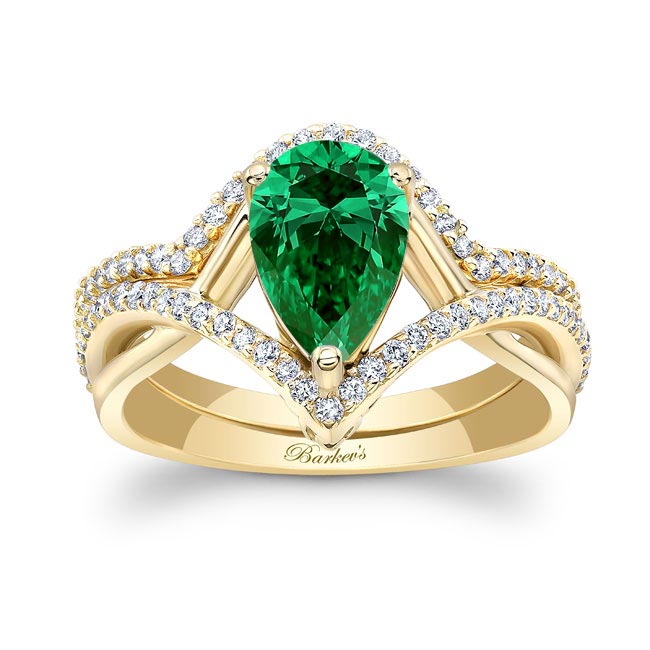 Yellow Gold Unique Pear Shaped Lab Emerald And Diamond Wedding Set