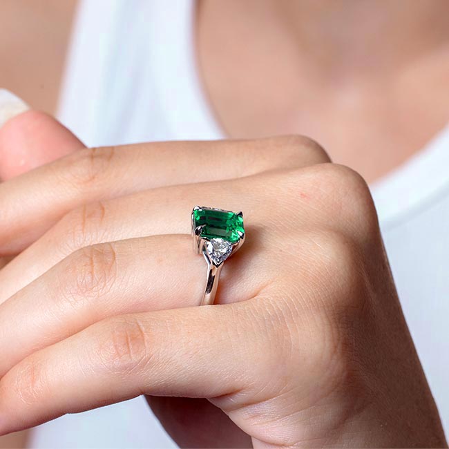 3.5 Carat Emerald Cut Emerald Ring Image 3