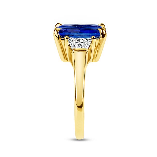 Yellow Gold Emerald Cut 5 Carat Blue Sapphire Ring Image 2
